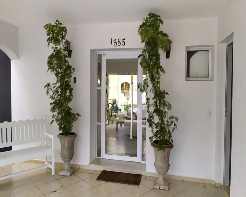 Foto 2 de Sobrado com 4 quartos à venda e para alugar, 390m2 em Jardim Acapulco, Guaruja - SP