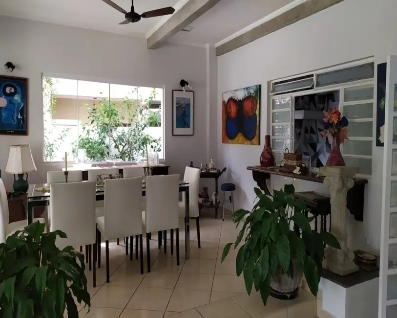 Sobrado com 4 quartos à venda e para alugar, 390m2 em Jardim Acapulco, Guaruja - SP - imagem 5 Foto 5 de Sobrado com 4 quartos à venda e para alugar, 390m2 em Jardim Acapulco, Guaruja - SP