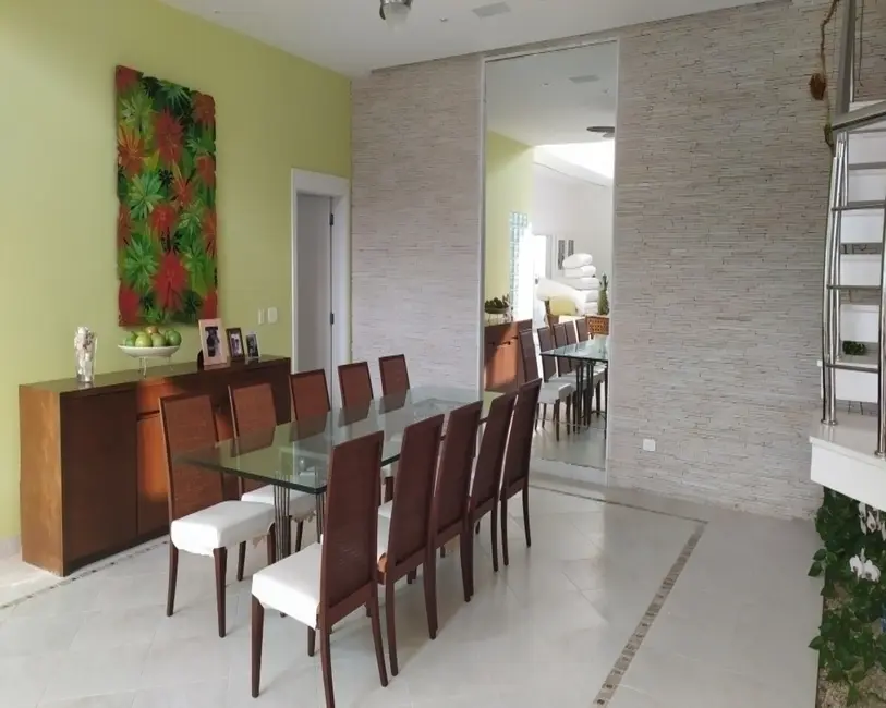 Foto 5 de Sobrado com 6 quartos para alugar, 890m2 em Jardim Acapulco, Guaruja - SP