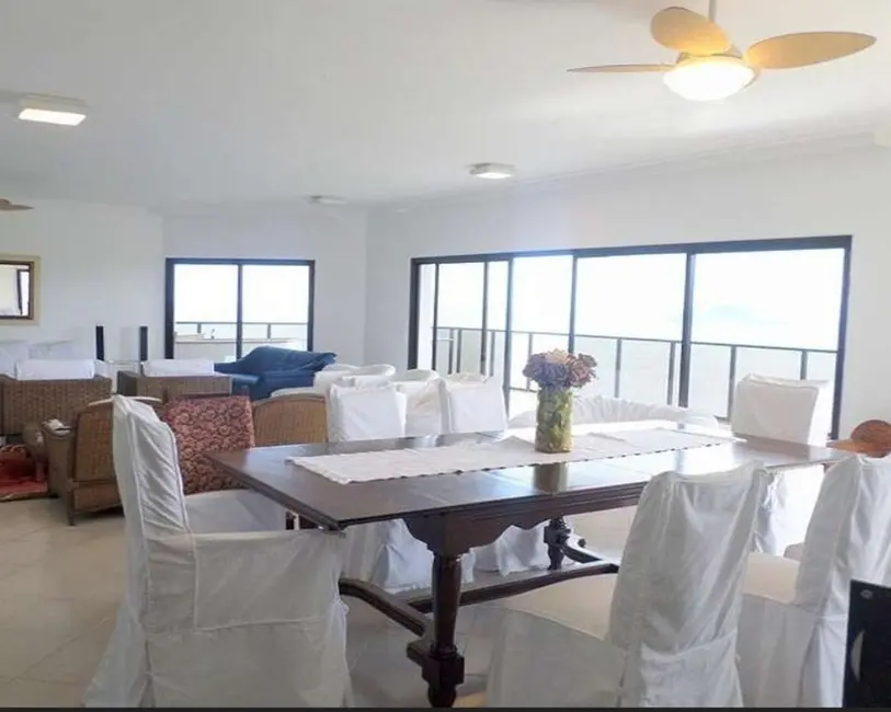 Foto 2 de Apartamento com 4 quartos à venda, 250m2 em Jardim Astúrias, Guaruja - SP