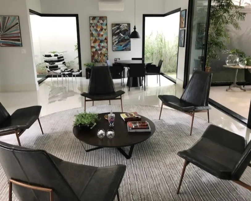 Sobrado com 8 quartos à venda, 750m2 em Acapulco, Guaruja - SP - imagem 7 Foto 7 de Sobrado com 8 quartos à venda, 750m2 em Acapulco, Guaruja - SP