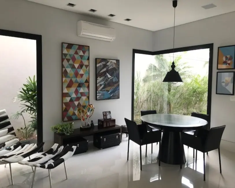 Sobrado com 8 quartos à venda, 750m2 em Acapulco, Guaruja - SP - imagem 9 Foto 9 de Sobrado com 8 quartos à venda, 750m2 em Acapulco, Guaruja - SP