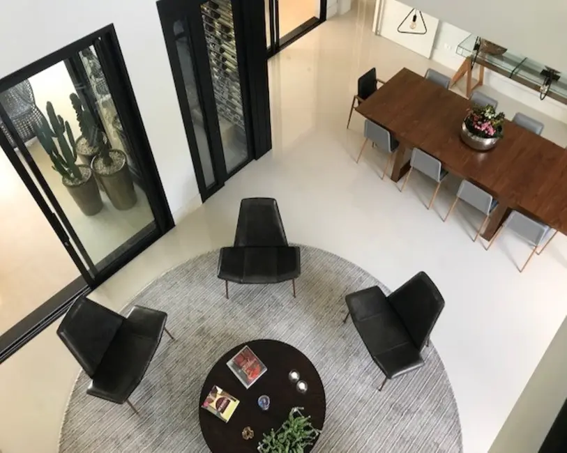 Sobrado com 8 quartos à venda, 750m2 em Acapulco, Guaruja - SP - imagem 8 Foto 8 de Sobrado com 8 quartos à venda, 750m2 em Acapulco, Guaruja - SP