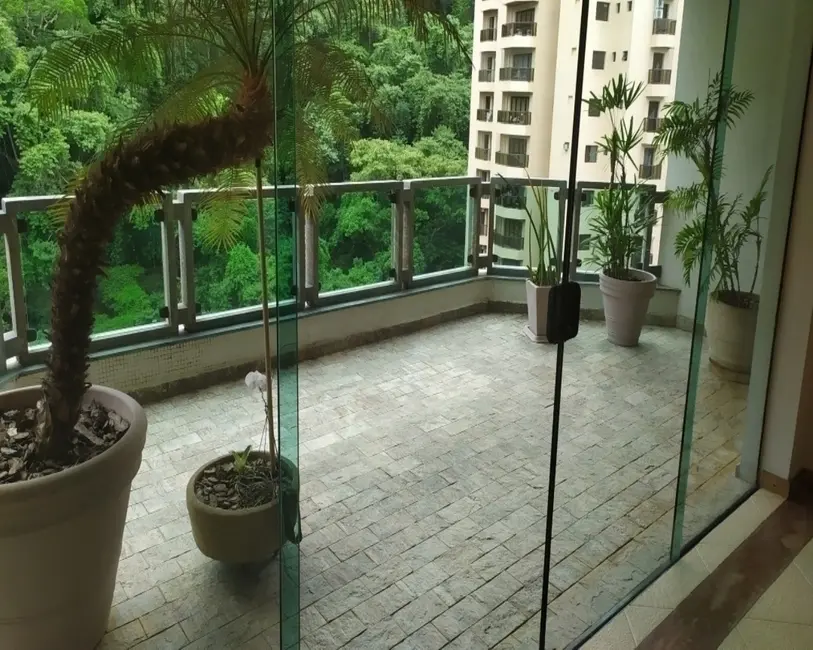Apartamento com 3 quartos à venda e para alugar, 170m2 em Pitangueiras, Guaruja - SP - imagem 3 Foto 3 de Apartamento com 3 quartos à venda e para alugar, 170m2 em Pitangueiras, Guaruja - SP