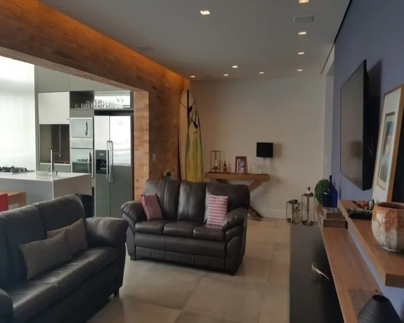 Foto 2 de Apartamento com 3 quartos à venda, 135m2 em Vila Luis Antônio, Guaruja - SP