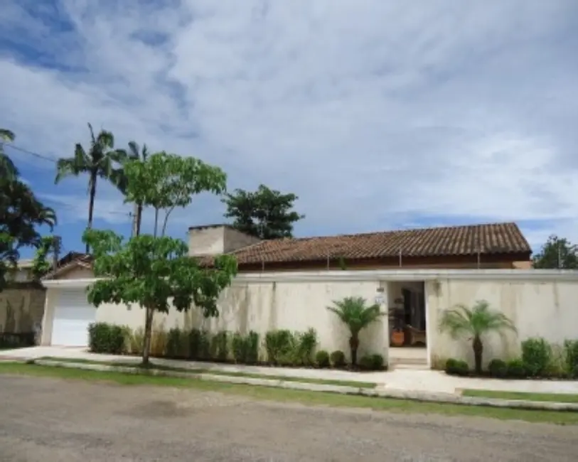 Sobrado com 3 quartos à venda, 220m2 em Jardim Virgínia, Guaruja - SP - imagem 4 Foto 4 de Sobrado com 3 quartos à venda, 220m2 em Jardim Virgínia, Guaruja - SP