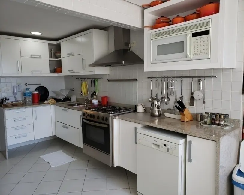 Foto 3 de Apartamento com 4 quartos à venda, 184m2 em Pitangueiras, Guaruja - SP