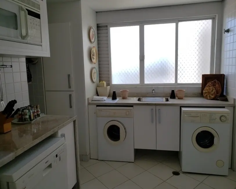 Foto 5 de Apartamento com 4 quartos à venda, 184m2 em Pitangueiras, Guaruja - SP