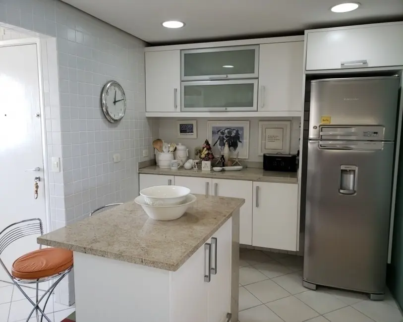 Foto 6 de Apartamento com 4 quartos à venda, 184m2 em Pitangueiras, Guaruja - SP