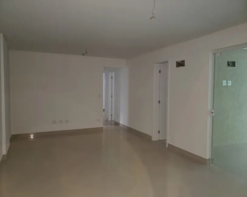 Apartamento com 3 quartos à venda, 132m2 em Pitangueiras, Guaruja - SP - imagem 2 Foto 2 de Apartamento com 3 quartos à venda, 132m2 em Pitangueiras, Guaruja - SP