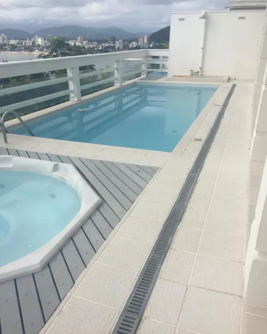 Sobrado com 4 quartos à venda, 300m2 em Guaruja - SP - imagem 7 Foto 7 de Sobrado com 4 quartos à venda, 300m2 em Guaruja - SP