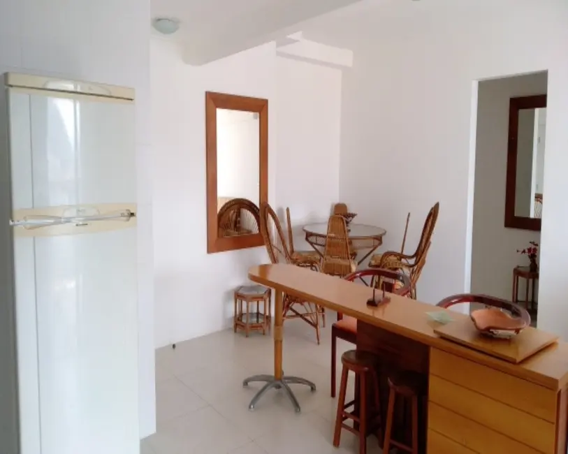 Apartamento com 3 quartos à venda, 110m2 em Pitangueiras, Guaruja - SP - imagem 8 Foto 8 de Apartamento com 3 quartos à venda, 110m2 em Pitangueiras, Guaruja - SP