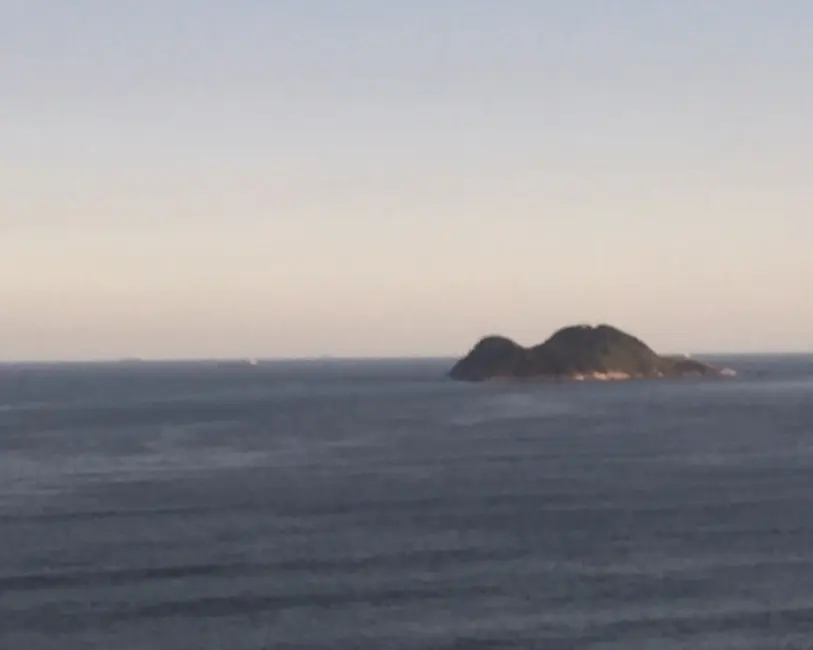 Apartamento com 3 quartos à venda, 100m2 em Pitangueiras, Guaruja - SP - imagem 4 Foto 4 de Apartamento com 3 quartos à venda, 100m2 em Pitangueiras, Guaruja - SP