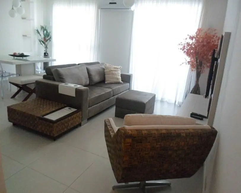 Foto 1 de Apartamento com 2 quartos à venda, 110m2 em Pitangueiras, Guaruja - SP