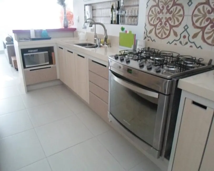 Foto 5 de Apartamento com 2 quartos à venda, 110m2 em Pitangueiras, Guaruja - SP