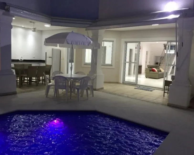 Foto 2 de Casa com 4 quartos à venda e para alugar, 300m2 em Balneário Praia do Pernambuco, Guaruja - SP