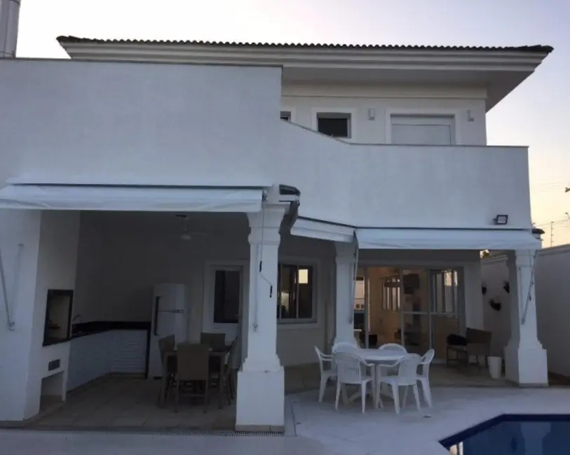 Foto 1 de Sobrado com 4 quartos à venda e para alugar, 300m2 em Balneário Praia do Pernambuco, Guaruja - SP