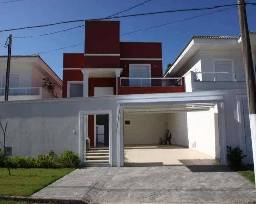 Foto 1 de Casa com 4 quartos à venda e para alugar, 300m2 em Balneário Praia do Pernambuco, Guaruja - SP