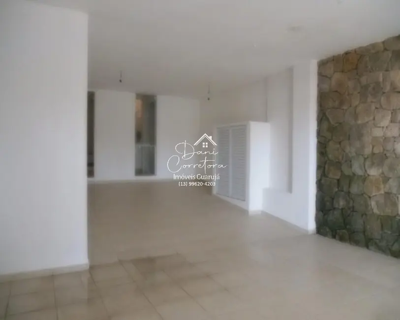 Sobrado com 6 quartos à venda, 700m2 em Guaruja - SP - imagem 5 Foto 5 de Sobrado com 6 quartos à venda, 700m2 em Guaruja - SP