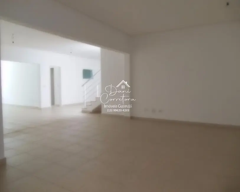 Sobrado com 6 quartos à venda, 700m2 em Guaruja - SP - imagem 8 Foto 8 de Sobrado com 6 quartos à venda, 700m2 em Guaruja - SP