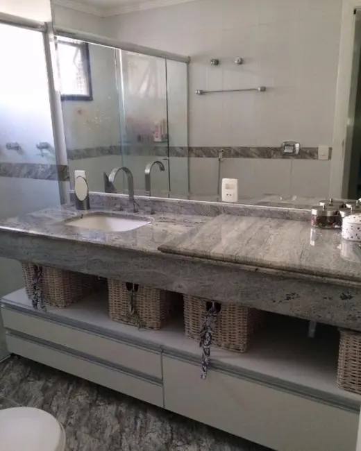 Apartamento com 4 quartos à venda, 225m2 em Guaruja - SP - imagem 8 Foto 8 de Apartamento com 4 quartos à venda, 225m2 em Guaruja - SP