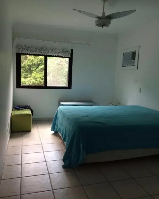 Apartamento com 4 quartos à venda, 225m2 em Guaruja - SP - imagem 4 Foto 4 de Apartamento com 4 quartos à venda, 225m2 em Guaruja - SP