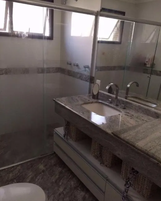 Apartamento com 4 quartos à venda, 225m2 em Guaruja - SP - imagem 7 Foto 7 de Apartamento com 4 quartos à venda, 225m2 em Guaruja - SP