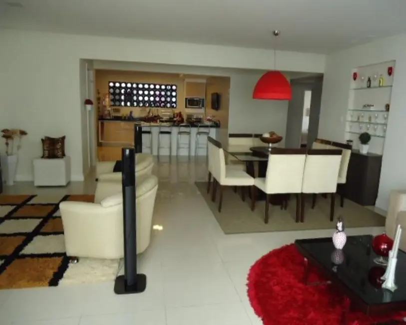 Apartamento com 3 quartos à venda, 174m2 em Pitangueiras, Guaruja - SP - imagem 4 Foto 4 de Apartamento com 3 quartos à venda, 174m2 em Pitangueiras, Guaruja - SP
