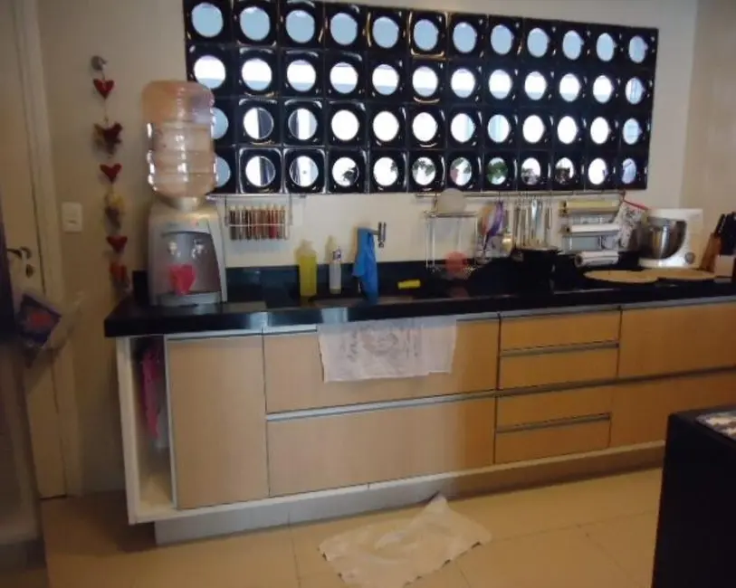 Apartamento com 3 quartos à venda, 174m2 em Pitangueiras, Guaruja - SP - imagem 7 Foto 7 de Apartamento com 3 quartos à venda, 174m2 em Pitangueiras, Guaruja - SP