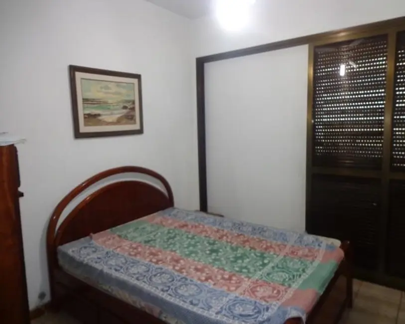 Foto 9 de Apartamento com 3 quartos à venda, 94m2 em Jardim Astúrias, Guaruja - SP