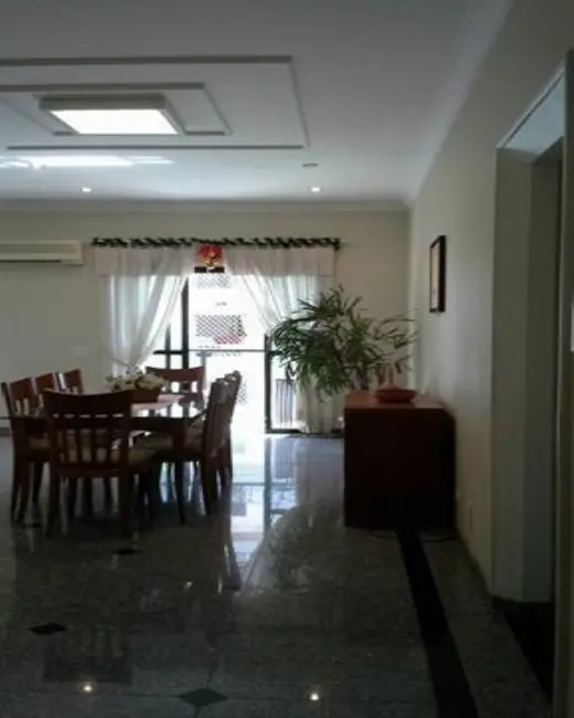 Apartamento com 3 quartos à venda, 220m2 em Pitangueiras, Guaruja - SP - imagem 5 Foto 5 de Apartamento com 3 quartos à venda, 220m2 em Pitangueiras, Guaruja - SP