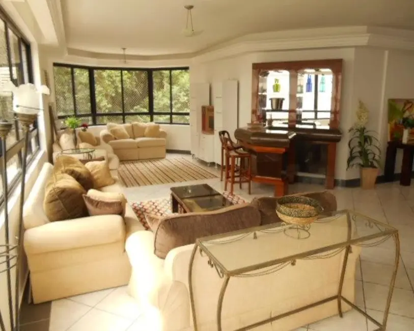 Foto 2 de Apartamento com 4 quartos à venda, 214m2 em Pitangueiras, Guaruja - SP