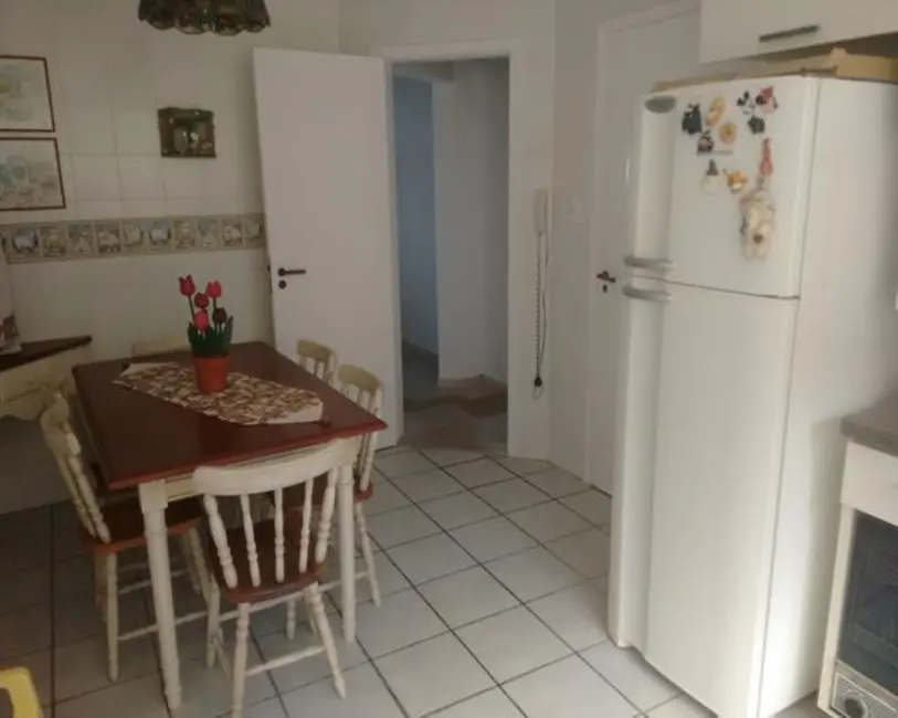 Apartamento com 3 quartos à venda, 172m2 em Morro Sorocotuba, Guaruja - SP - imagem 4 Foto 4 de Apartamento com 3 quartos à venda, 172m2 em Morro Sorocotuba, Guaruja - SP