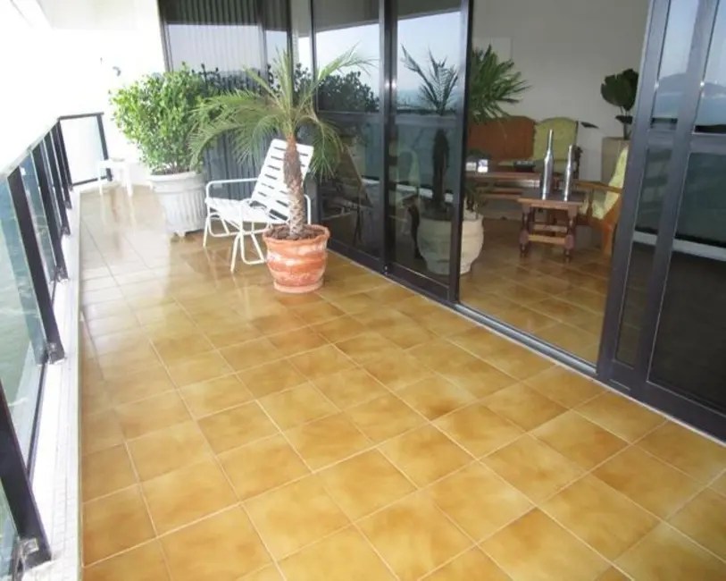 Foto 3 de Apartamento com 3 quartos à venda, 168m2 em Jardim Astúrias, Guaruja - SP