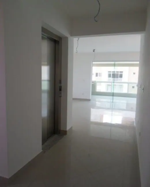 Apartamento com 3 quartos à venda, 135m2 em Pitangueiras, Guaruja - SP - imagem 9 Foto 9 de Apartamento com 3 quartos à venda, 135m2 em Pitangueiras, Guaruja - SP