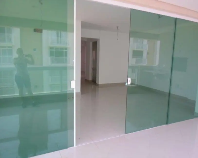 Apartamento com 3 quartos à venda, 135m2 em Pitangueiras, Guaruja - SP - imagem 4 Foto 4 de Apartamento com 3 quartos à venda, 135m2 em Pitangueiras, Guaruja - SP