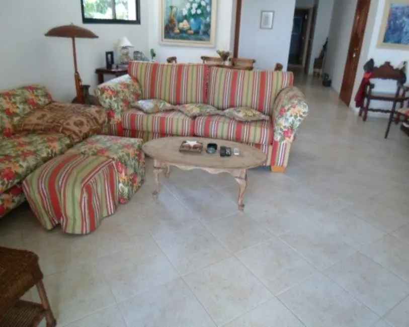 Apartamento com 3 quartos à venda, 200m2 em Pitangueiras, Guaruja - SP - imagem 2 Foto 2 de Apartamento com 3 quartos à venda, 200m2 em Pitangueiras, Guaruja - SP