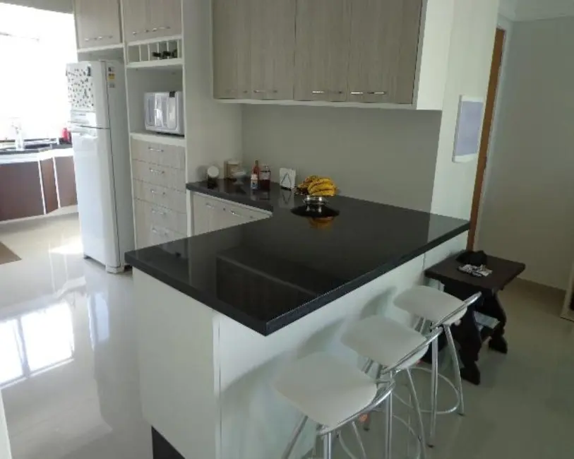 Foto 5 de Apartamento com 3 quartos à venda, 120m2 em Pitangueiras, Guaruja - SP
