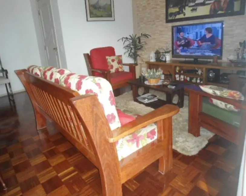 Apartamento com 3 quartos à venda, 130m2 em Pitangueiras, Guaruja - SP - imagem 4 Foto 4 de Apartamento com 3 quartos à venda, 130m2 em Pitangueiras, Guaruja - SP