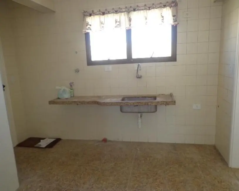 Apartamento com 3 quartos à venda, 185m2 em Pitangueiras, Guaruja - SP - imagem 9 Foto 9 de Apartamento com 3 quartos à venda, 185m2 em Pitangueiras, Guaruja - SP