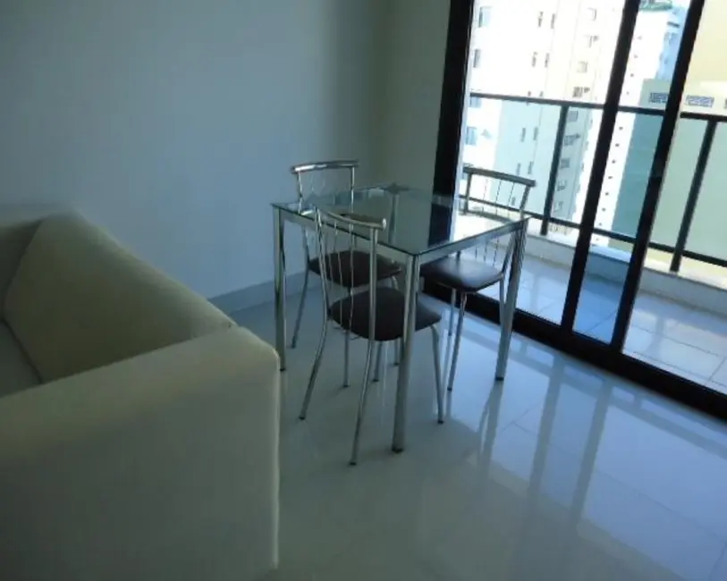 Foto 1 de Loft / Flat com 2 quartos à venda e para alugar, 75m2 em Pitangueiras, Guaruja - SP