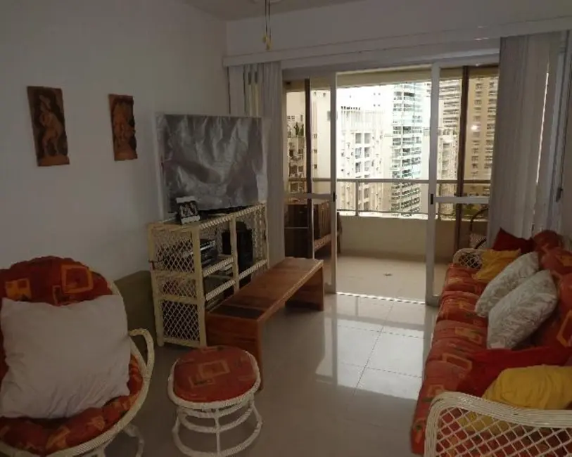 Foto 2 de Apartamento com 2 quartos à venda, 100m2 em Jardim Astúrias, Guaruja - SP