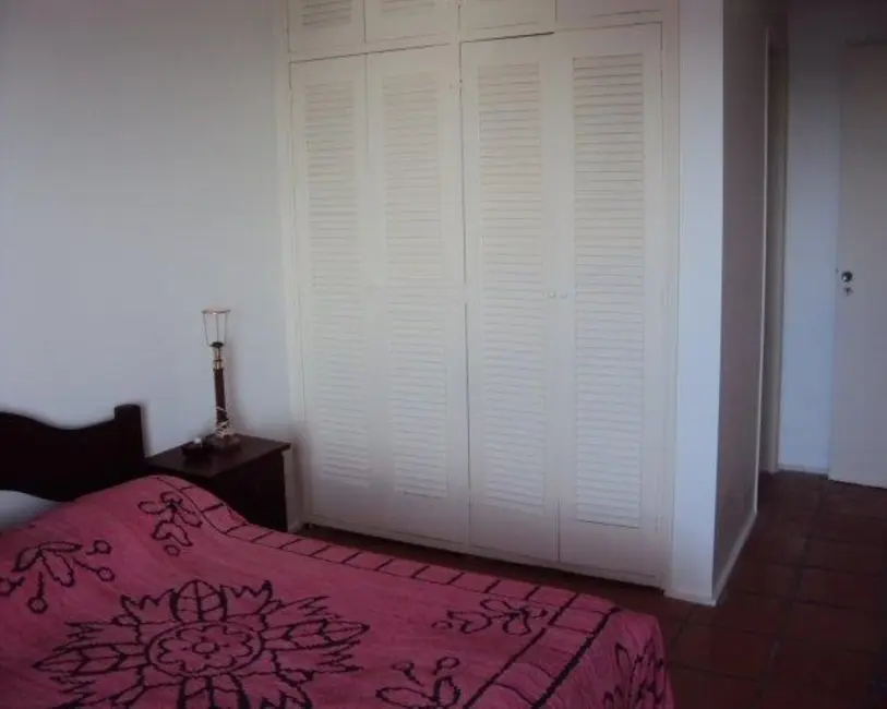 Foto 6 de Apartamento com 3 quartos à venda, 135m2 em Jardim Astúrias, Guaruja - SP