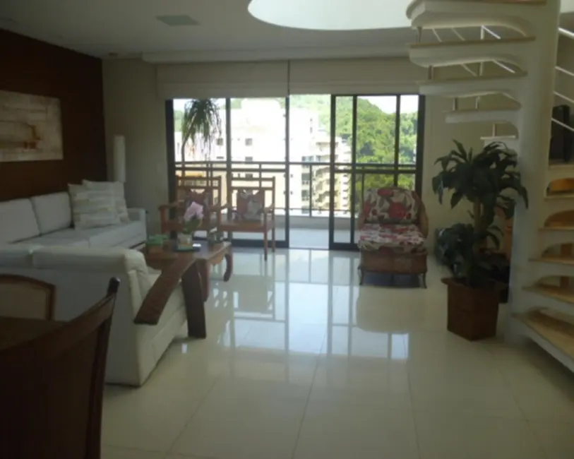 Apartamento com 4 quartos à venda, 240m2 em Pitangueiras, Guaruja - SP - imagem 1 Foto 1 de Apartamento com 4 quartos à venda, 240m2 em Pitangueiras, Guaruja - SP