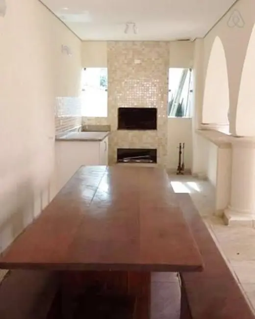 Sobrado com 5 quartos à venda e para alugar, 700m2 em Acapulco, Guaruja - SP - imagem 8 Foto 8 de Sobrado com 5 quartos à venda e para alugar, 700m2 em Acapulco, Guaruja - SP