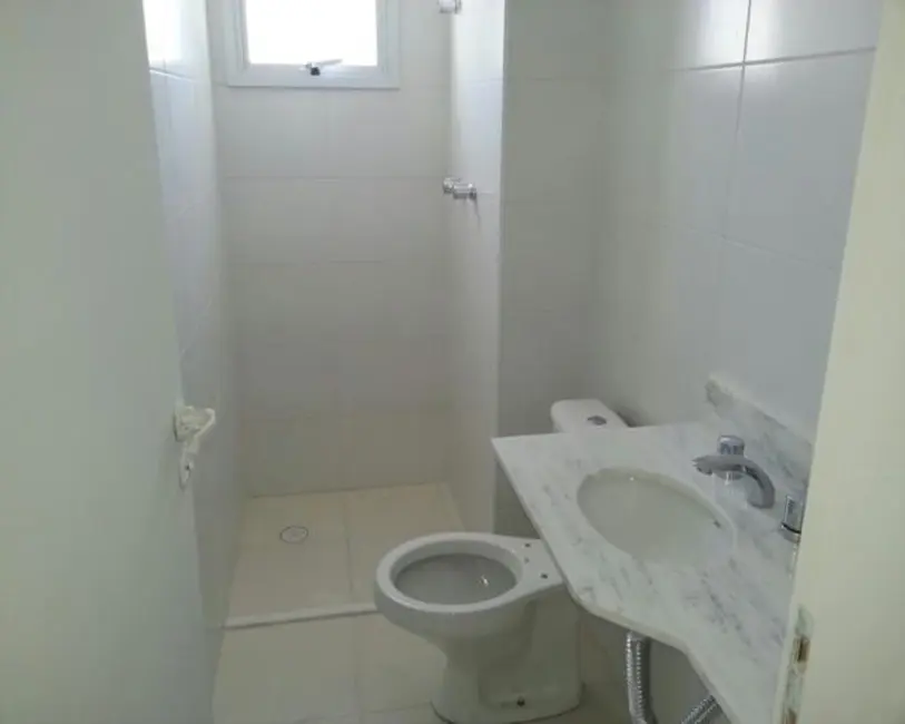 Foto 6 de Apartamento com 2 quartos à venda, 90m2 em Jardim Astúrias, Guaruja - SP