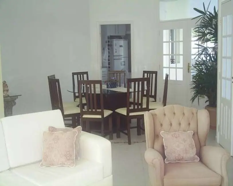 Sobrado com 5 quartos à venda e para alugar, 446m2 em Acapulco, Guaruja - SP - imagem 9 Foto 9 de Sobrado com 5 quartos à venda e para alugar, 446m2 em Acapulco, Guaruja - SP