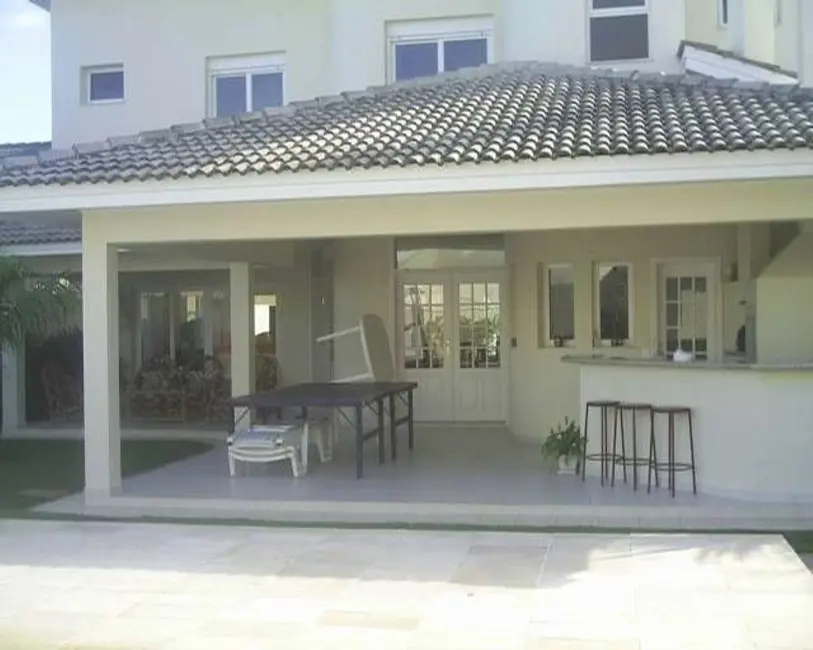 Sobrado com 5 quartos à venda e para alugar, 446m2 em Acapulco, Guaruja - SP - imagem 3 Foto 3 de Sobrado com 5 quartos à venda e para alugar, 446m2 em Acapulco, Guaruja - SP