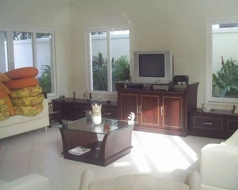 Sobrado com 5 quartos à venda e para alugar, 446m2 em Acapulco, Guaruja - SP - imagem 7 Foto 7 de Sobrado com 5 quartos à venda e para alugar, 446m2 em Acapulco, Guaruja - SP