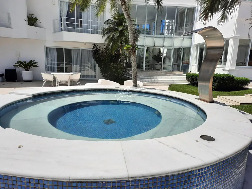 Sobrado com 6 quartos à venda, 1200m2 em Acapulco, Guaruja - SP - imagem 5 Foto 5 de Sobrado com 6 quartos à venda, 1200m2 em Acapulco, Guaruja - SP